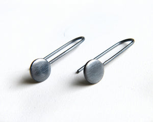 Circle dangling earrings