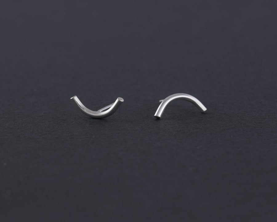 Wave and arc studs