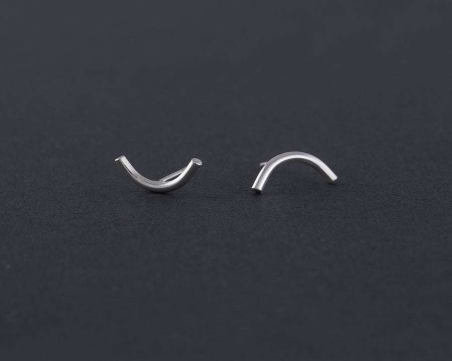 Wave and arc studs