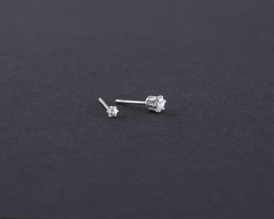 Zircon silver studs